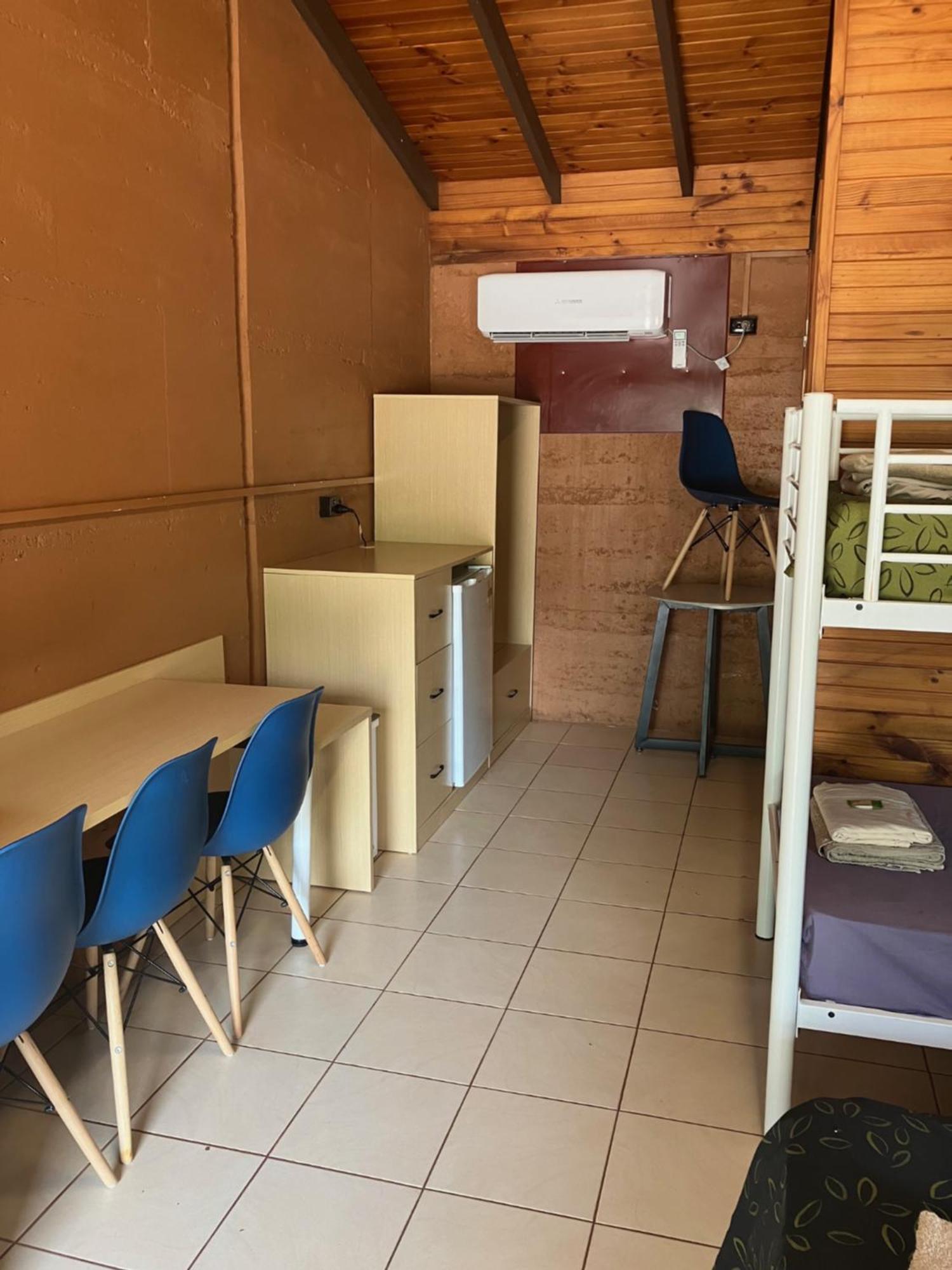 Territory Manor Motel & Caravan Park Mataranka Szoba fotó